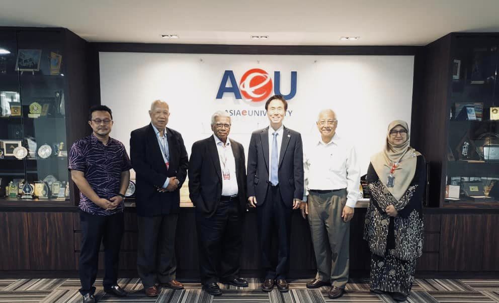 Engagement Session Between Malaysian Graduate School of Entrepreneurship and Business (MGSEB) and International Council Of Small Business (ICSB)
